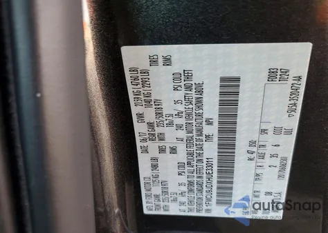 2017 Ford Escape Titanium z USA, uszkodzony, nr VIN 1FMCU9JDXHUE33011